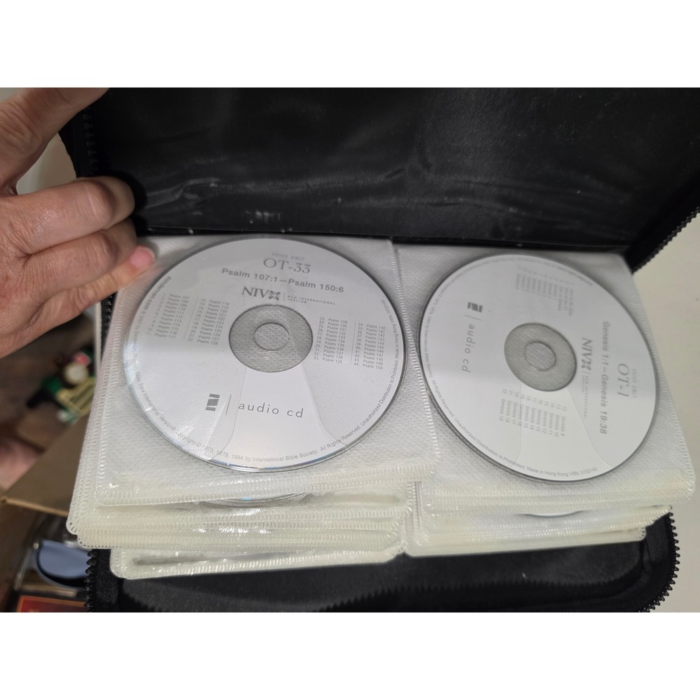 Zondervan NIV Audio Bible Voice Only CD Set Complete New International Version